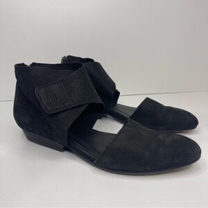 Eileen Fisher Women’s 7.5 Black Tumbled Nubuck Suede Pointed Toe Strap Shoes